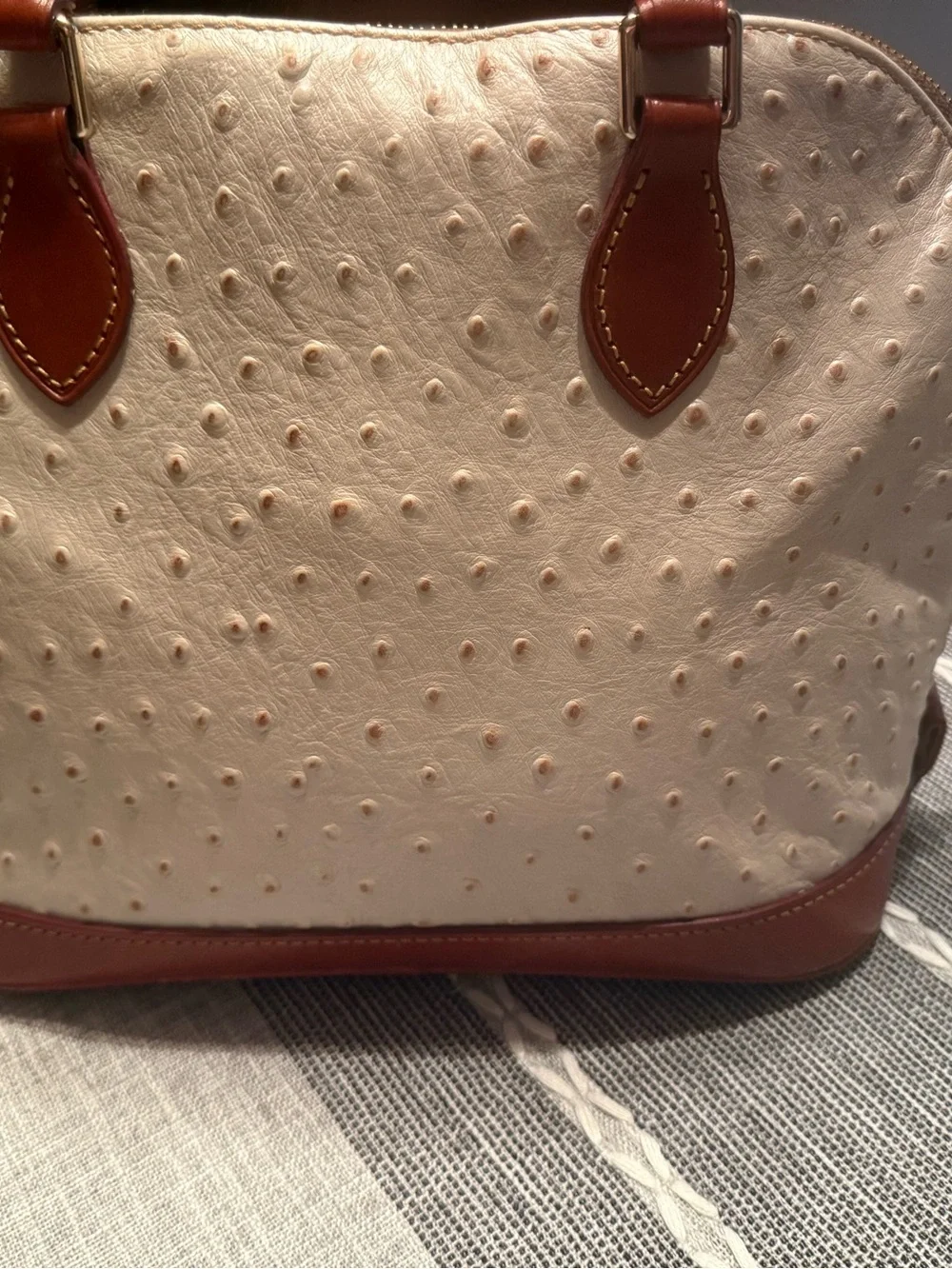 Dooney & Bourke Cream Ostrich-Texture Zip Wallet